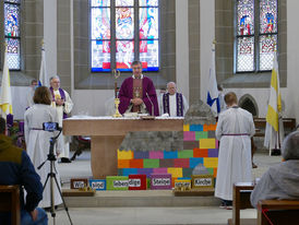 Bischof Dr. Michael Gerber besucht St. Crescentius (Foto: Karl-Franz Thiede)